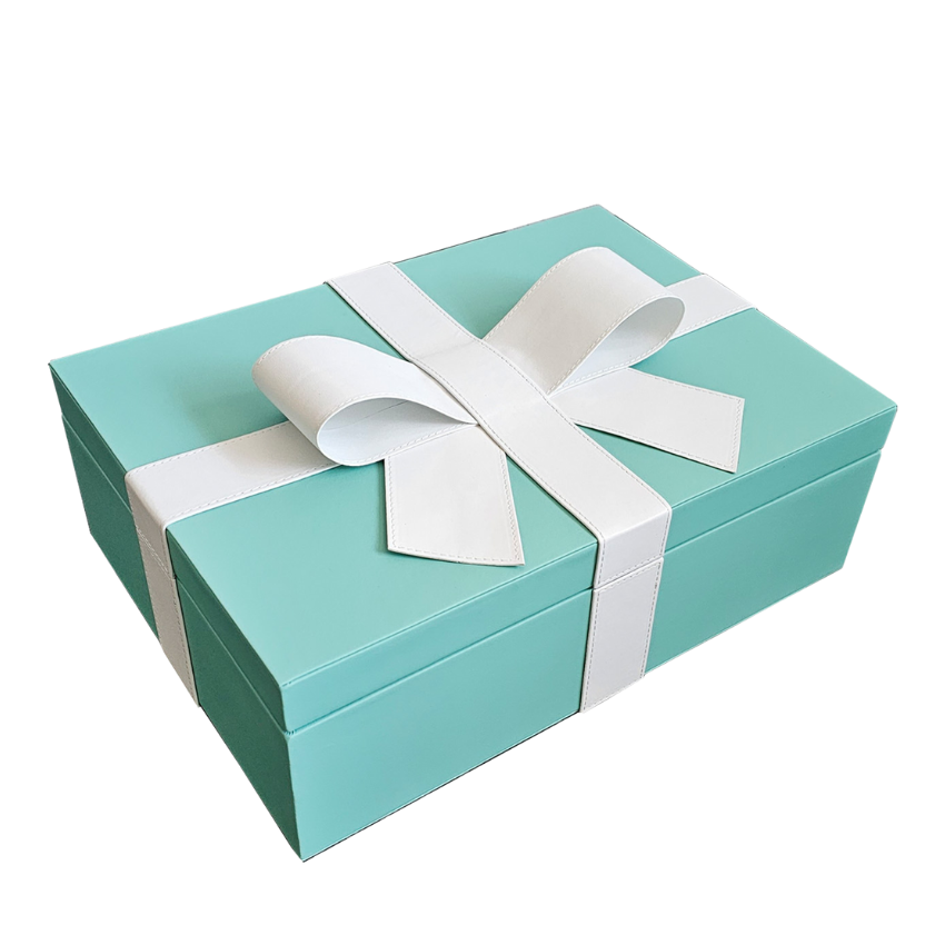 Подарочная коробка из экокожи с бантом